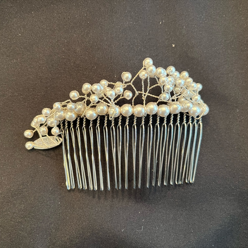 Revel Veil Trends Pearl Bridal Hair Comb Headpiece